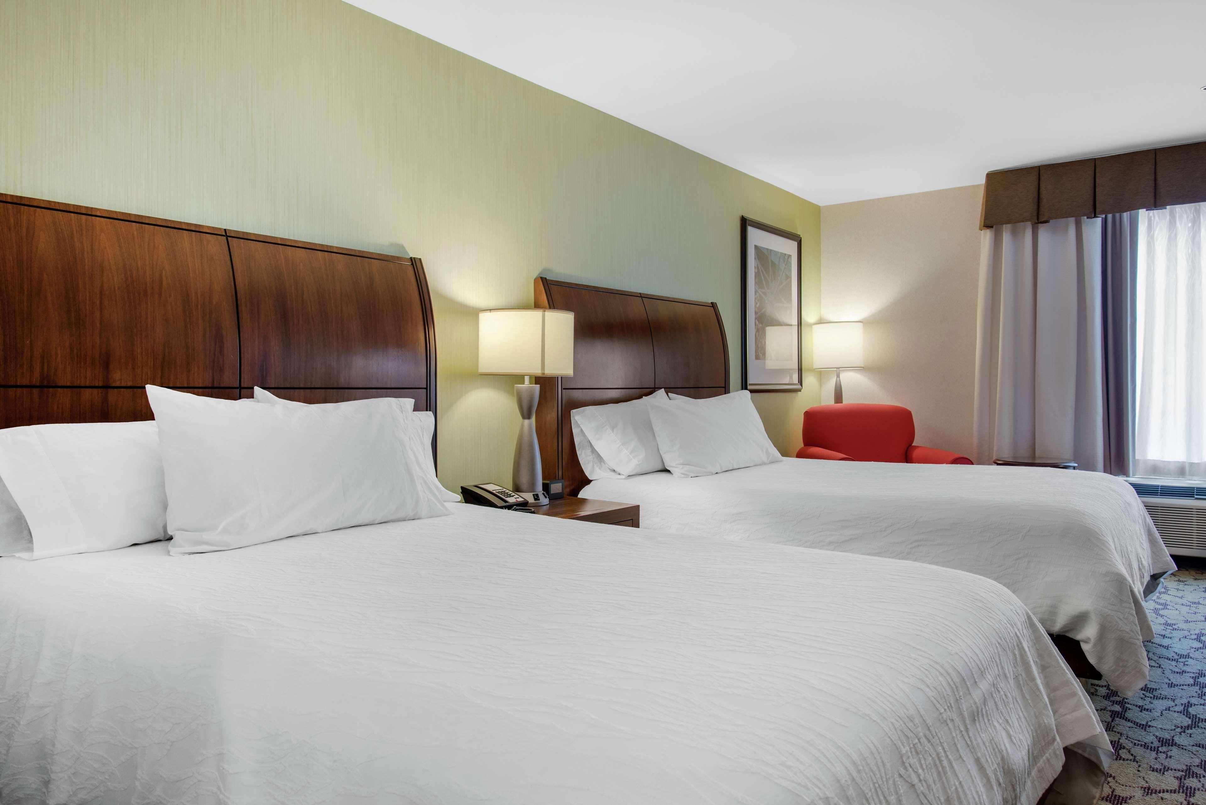 Hilton Garden Inn Portland Airport Exteriör bild