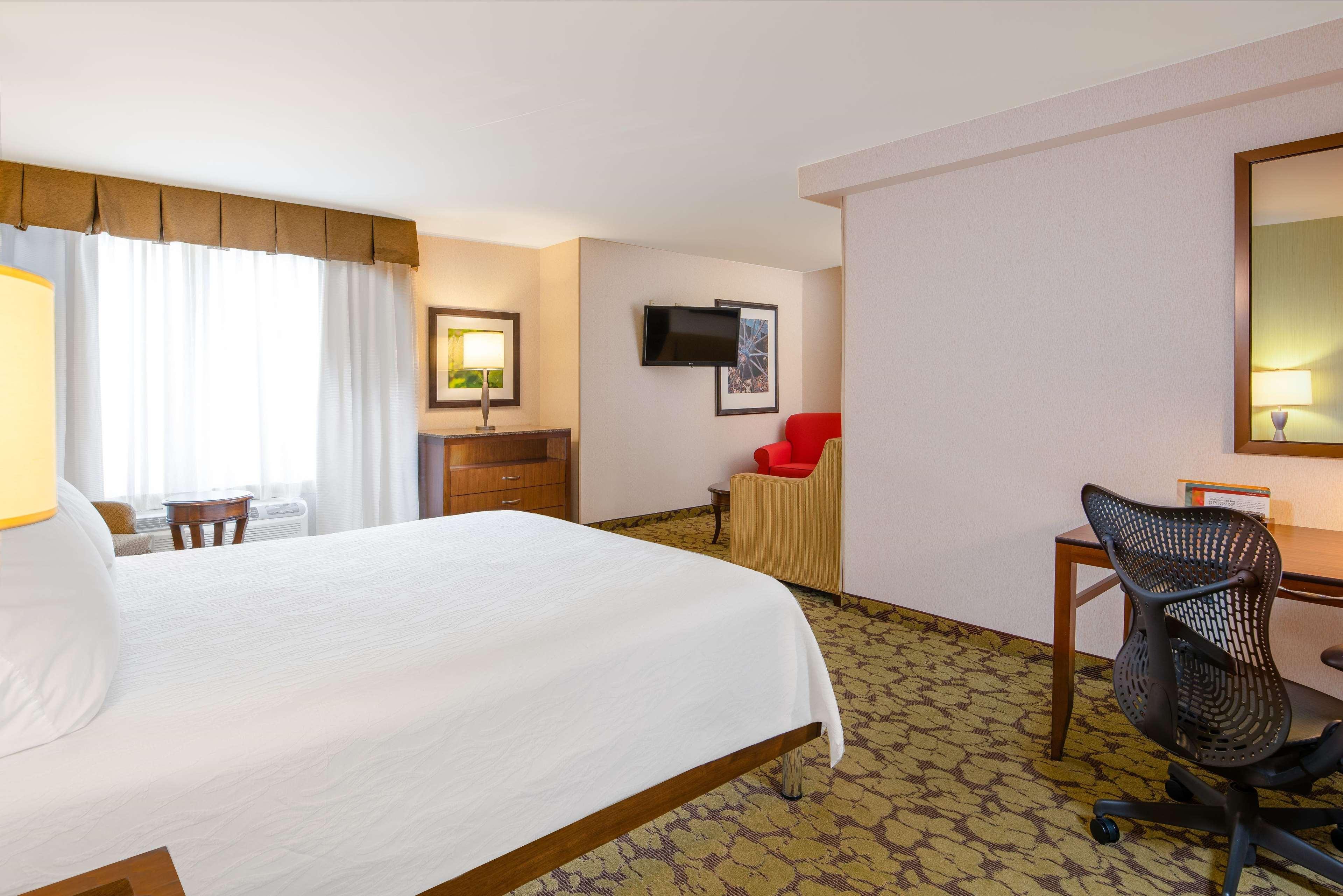 Hilton Garden Inn Portland Airport Exteriör bild