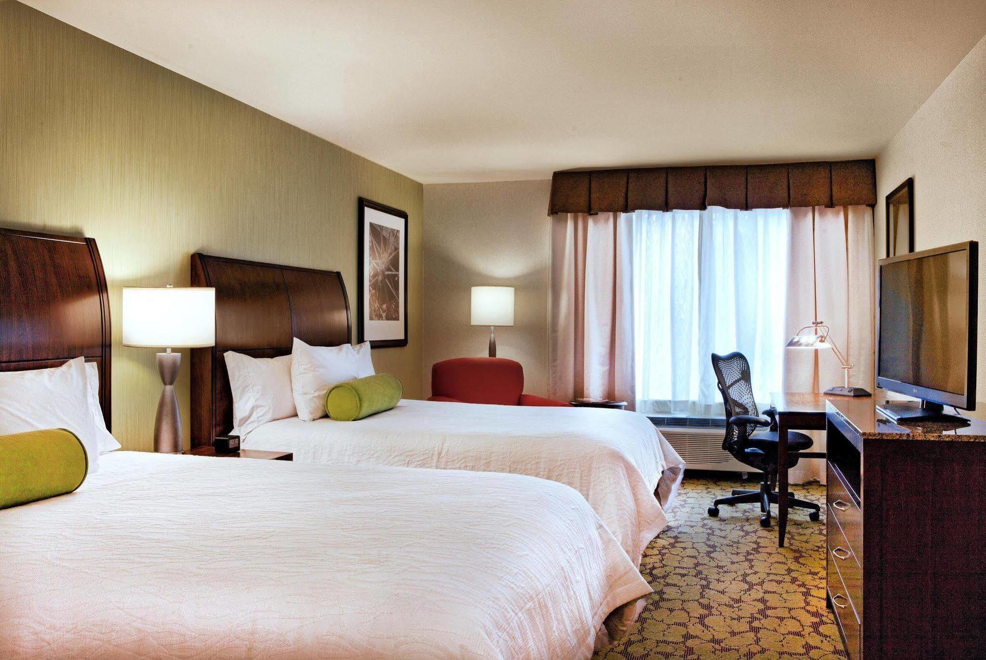 Hilton Garden Inn Portland Airport Exteriör bild